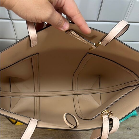 Tory Burch Blush Large Tote with Pouch - Picture 3 of 14